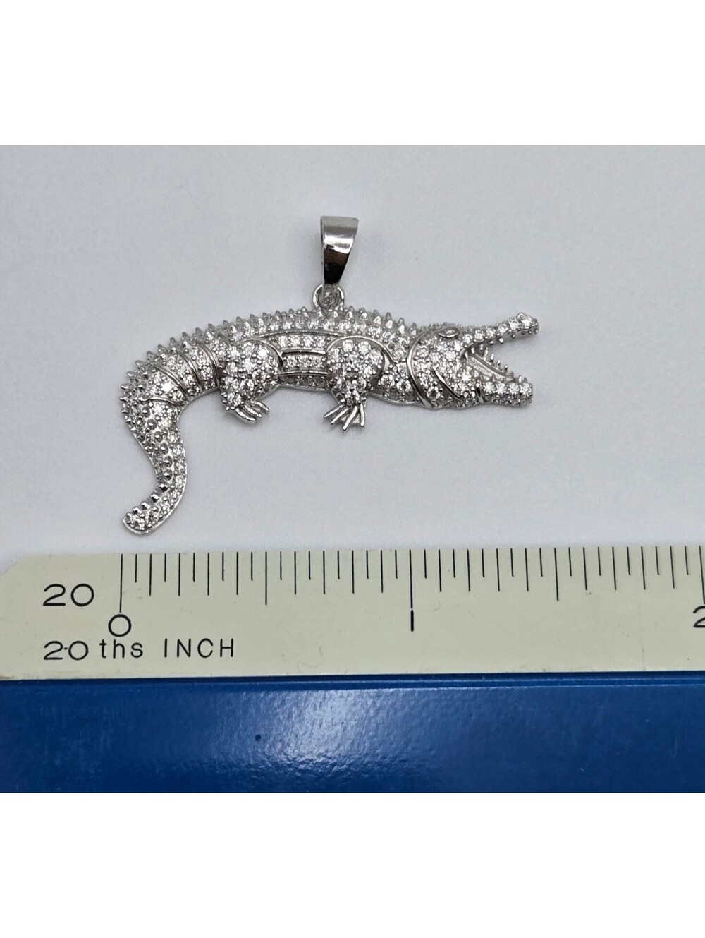 NEW Solid 925 Sterling Silver Genuine MOISSANITE Alligator/Crocodile Pendant - Picture 8 of 13